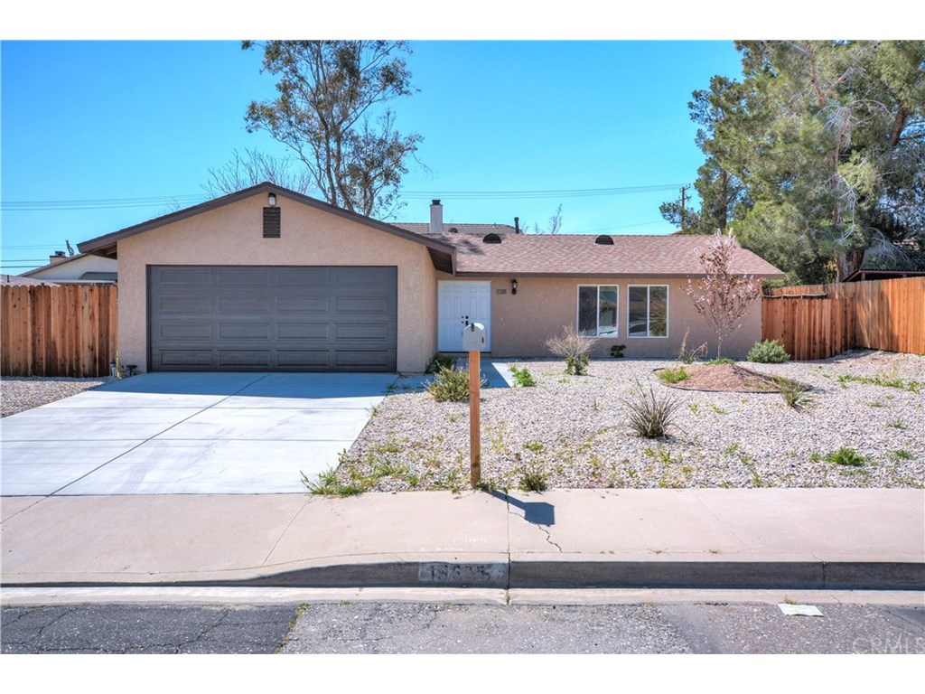 15605 Tamarack Drive, Victorville, CA 92395