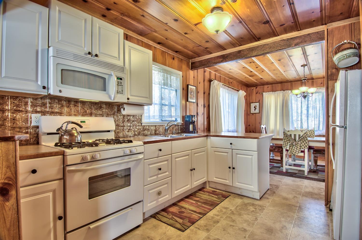 Wrightwood, CA 92397