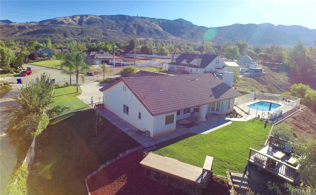 10022 Walnut Tree Lane, Yucaipa, CA 92399