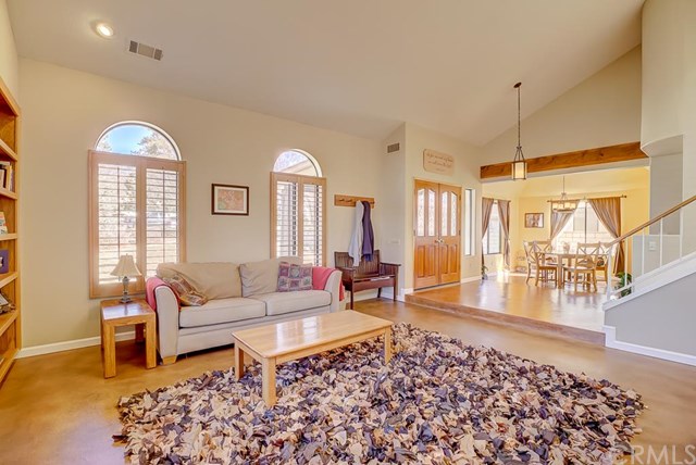 13654 Scenic Crest Drive, Yucaipa, CA 92399