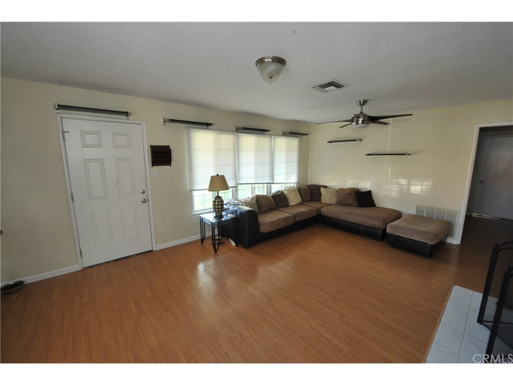 6826 Elmwood Road, San Bernardino, CA 92404
