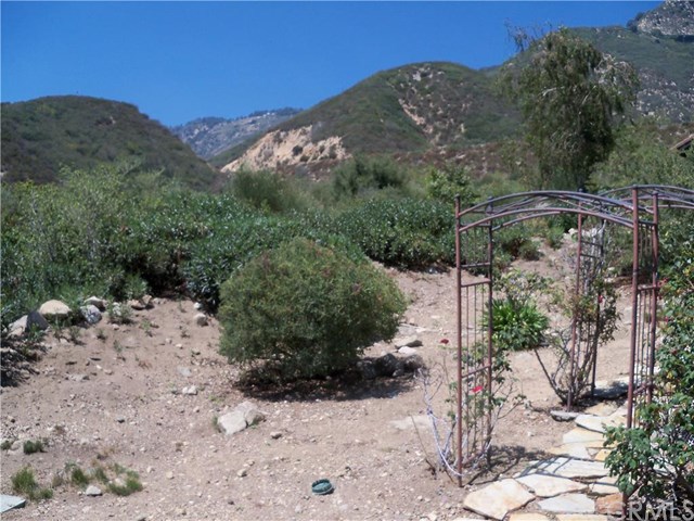 23648 Hillview Road, San Bernardino, CA 92404