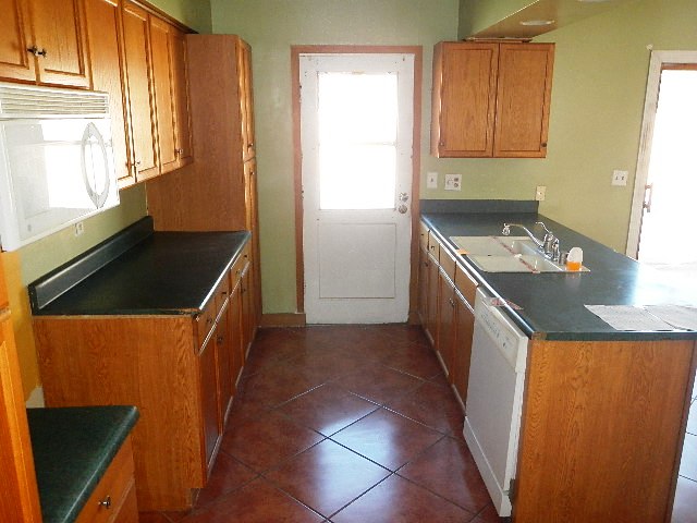 9437 Hawthorne AveRiverside, CA, 92503Riverside County