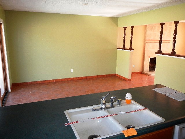 9437 Hawthorne AveRiverside, CA, 92503Riverside County