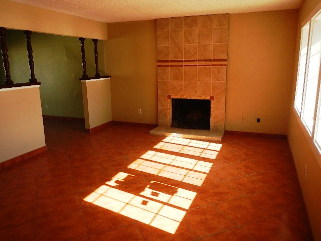 9437 Hawthorne AveRiverside, CA, 92503Riverside County