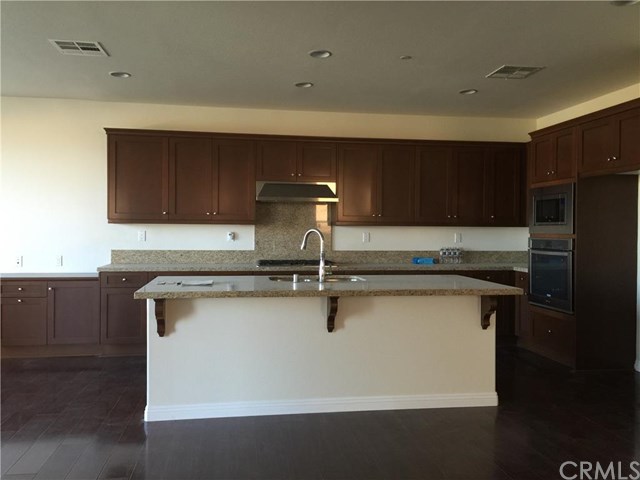 3251 Vista Pointe, Riverside, CA 92503