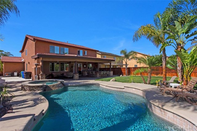 17222 Woodentree Lane, Riverside, CA 92503