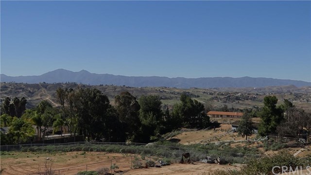 16105 Perry Heights Drive, Riverside, CA 92504