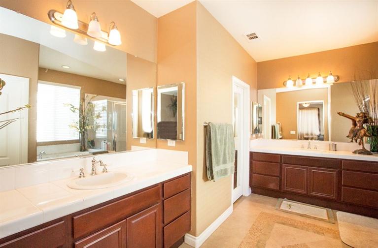 17916Canyonwood Dr, Riverside, United States 92504