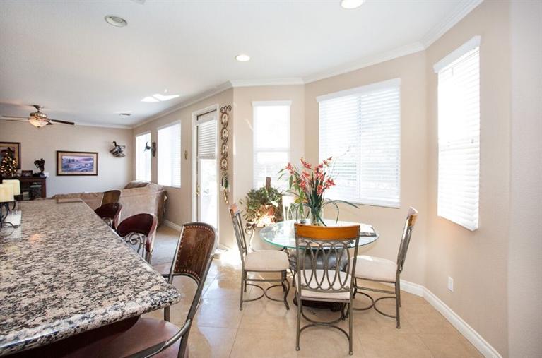 17916Canyonwood Dr, Riverside, United States 92504