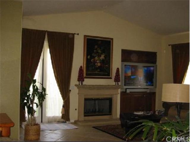 18718 Glass Mountain Drive, Riverside, CA 92504