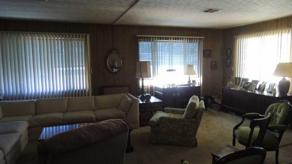 Meadows Mobile Home Park4000 Pierce St # 132Riverside, CA 92505