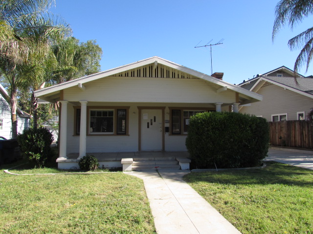 3909 Larchwood PlRiverside, CA, 92506Riverside County