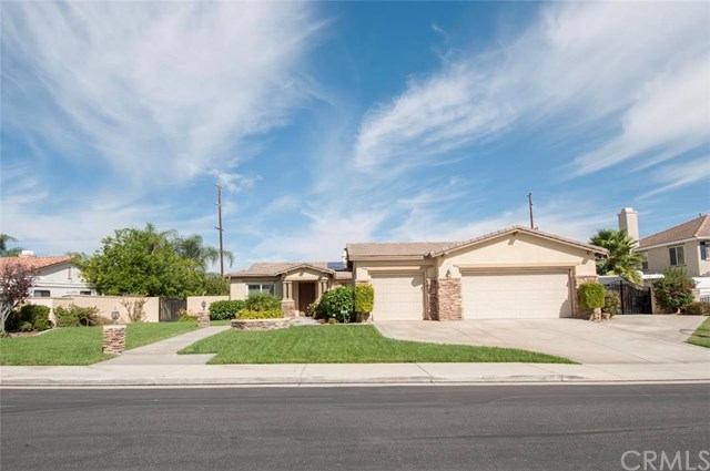 1171 Pamplona Drive, Riverside, CA 92508