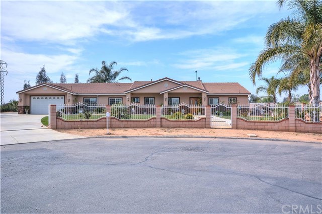 5685 Oak Tree Circle, Riverside, CA 92509