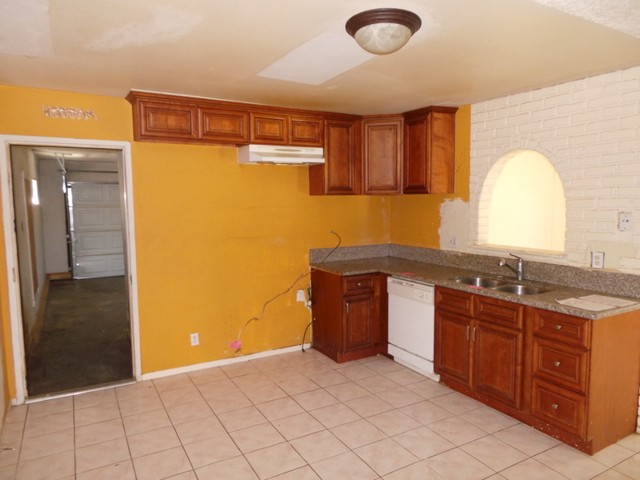 2390 Prospect AveRiverside, CA, 92509Riverside County