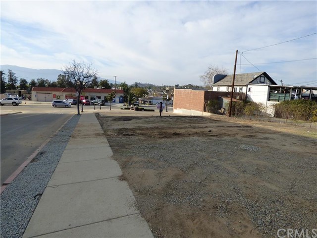 14 Main, Lake Elsinore, CA 92530
