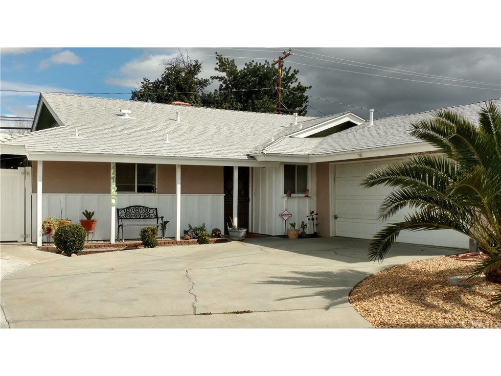 1120 S Buena Vista Street, Hemet, CA 92543
