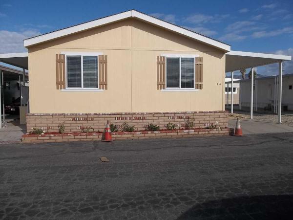 Hemet Valley Mobile Estates 675 W Oakland Ave, E-14Hemet, CA 92543