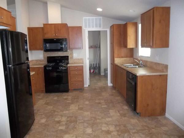 Hemet Valley Mobile Estates 675 W Oakland Ave, E-14Hemet, CA 92543