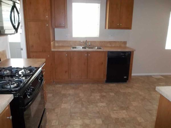 Hemet Valley Mobile Estates 675 W Oakland Ave, E-14Hemet, CA 92543