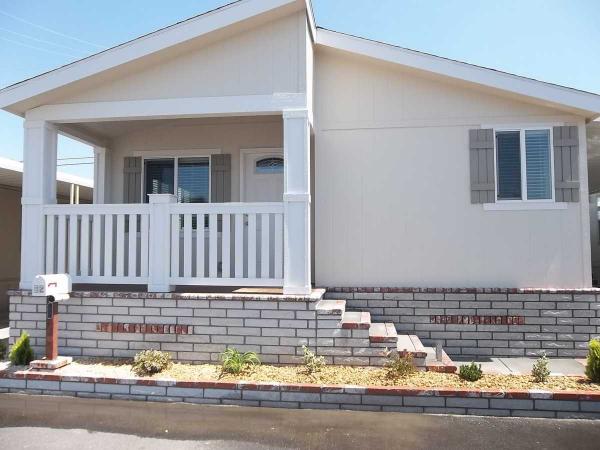 Hemet Valley Mobile Estates 675 W Oakland Ave, B-2Hemet, CA 92543