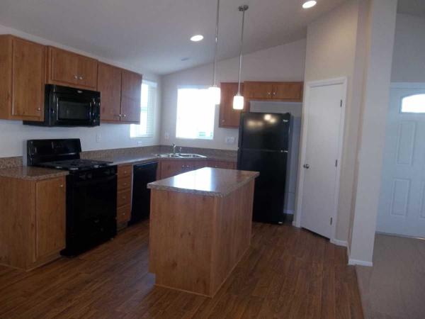 Hemet Valley Mobile Estates 675 W Oakland Ave, B-2Hemet, CA 92543
