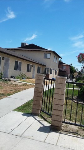 1215 W Oakland Avenue, Hemet, CA 92543