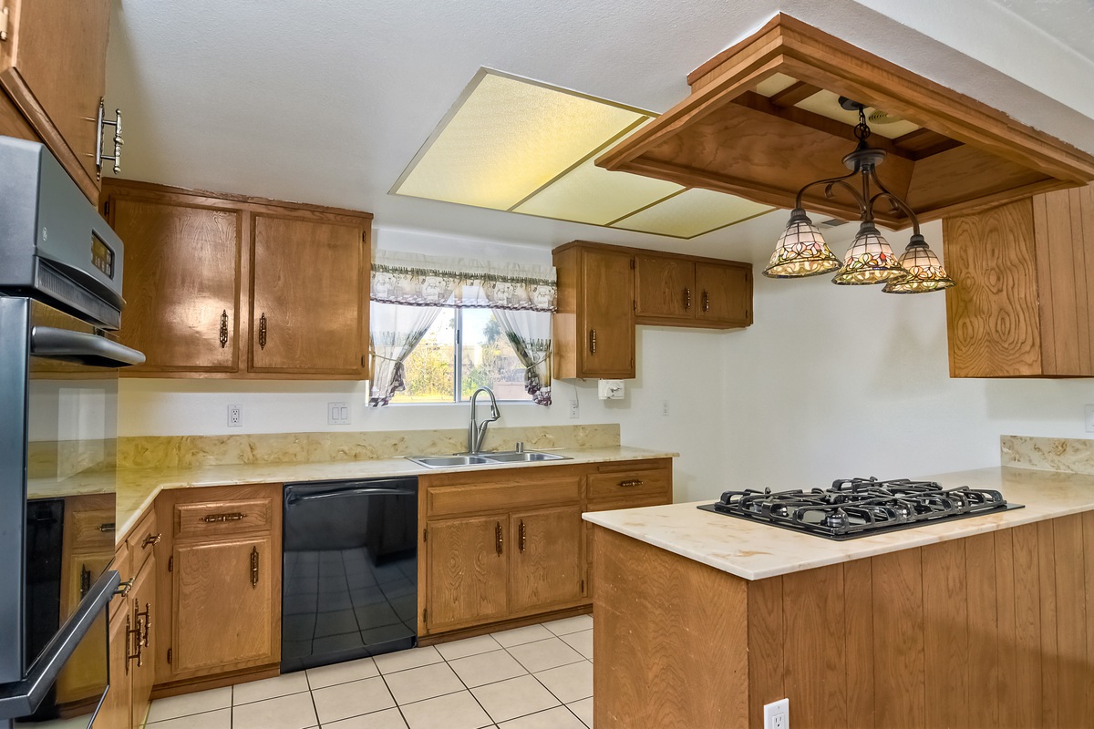 497 Whicha Way, Hemet, CA 92544