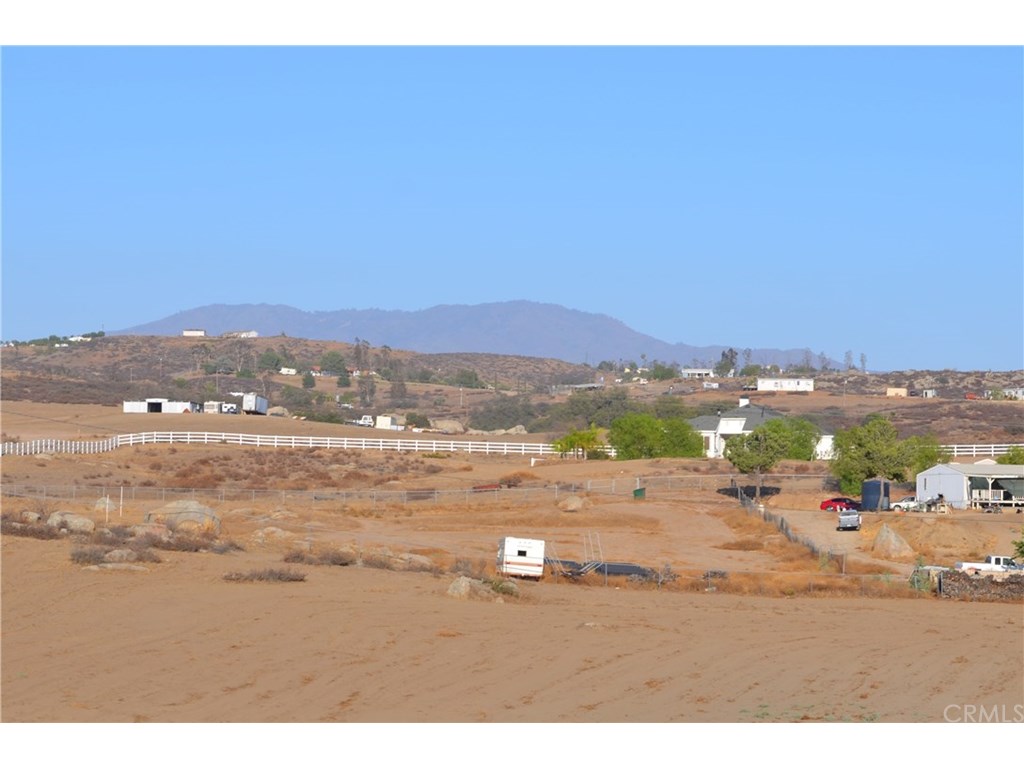 41055 Calle Orilla, Hemet, CA 92544
