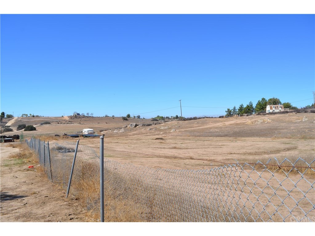41055 Calle Orilla, Hemet, CA 92544