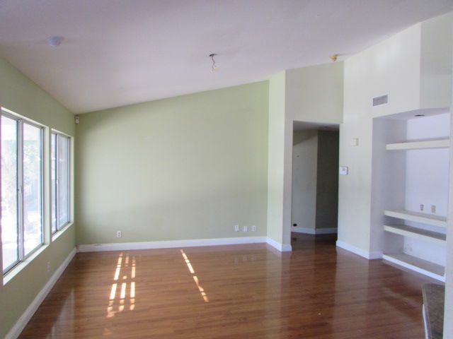 25032 Sansome StHemet, CA, 92544Riverside County