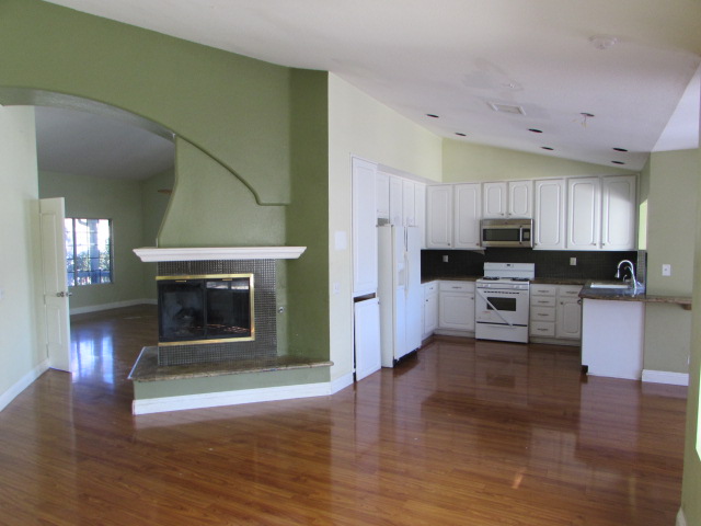 25032 Sansome StHemet, CA, 92544Riverside County
