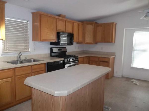 Villa Del Sol Mobile Home Estates 2205 W. Acacia Ave., #138Hemet, CA 92545