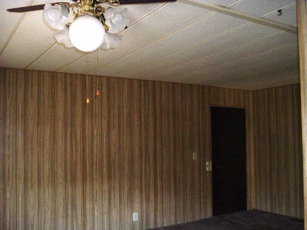 Villa Del Sol Mobile Home Estates 2205 W. Acacia Ave., #12Hemet, CA 92545