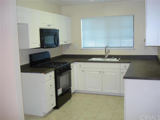 1090 Morning Mist Court, Hemet, CA 92545