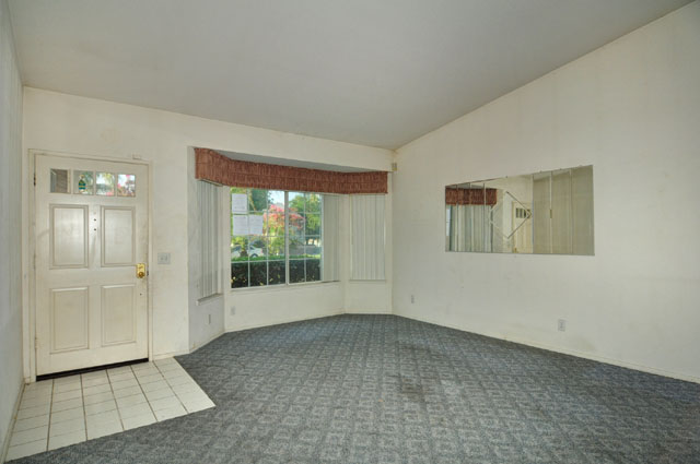 3041 Pembroke AvenueHemet, CA, 92545Riverside County