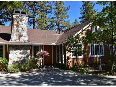 54375 Pine Crest AVE, Idyllwild, CA 92549