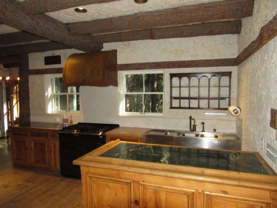 54795 N Circle DR, Idyllwild, CA 92549