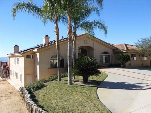 25915 Fran Lou Dr, Moreno Valley, United States 92557