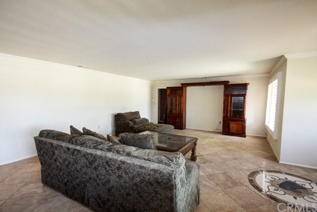 42421 Shaw Lane, Murrieta, CA 92562