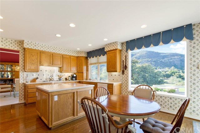 22494 Live Oak Ct, Murrieta, United States 92562