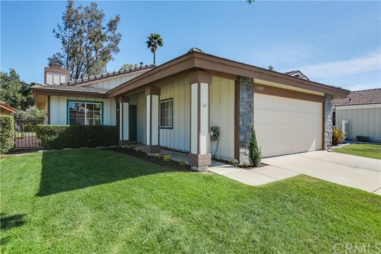 40155 Ravenwood Dr