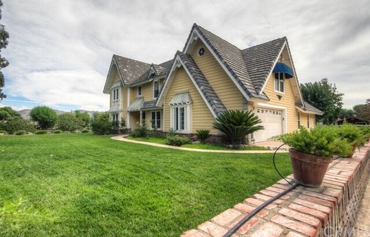 22793 Hidden Creek Ct