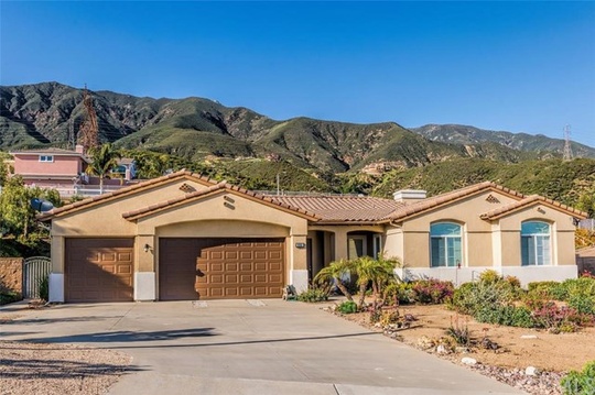 21235 Ridgedale Dr