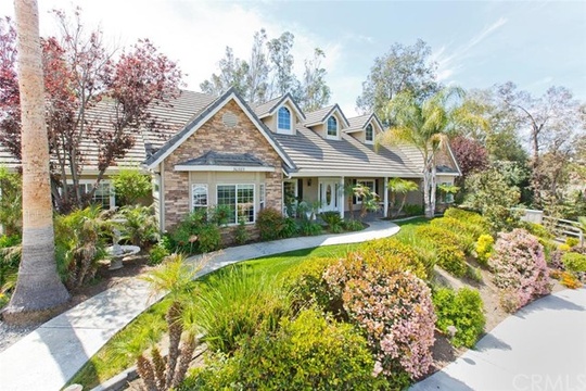 21235 Ridgedale Dr