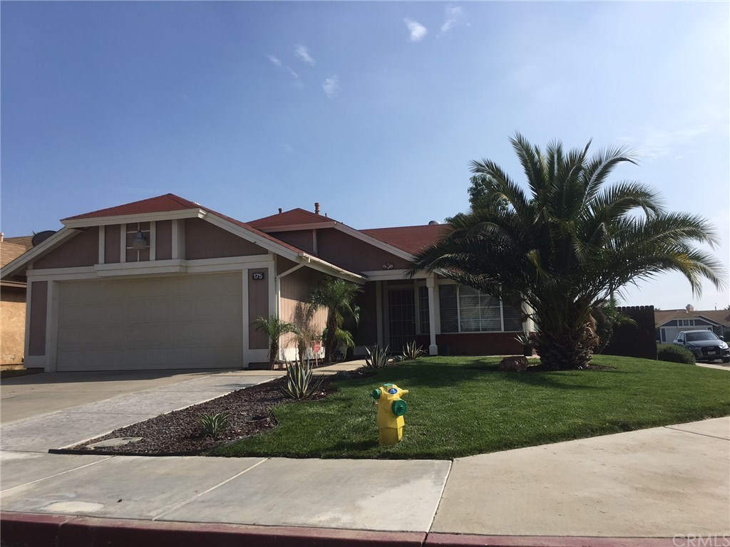 175 Count Turf Court, Perris, CA 92571