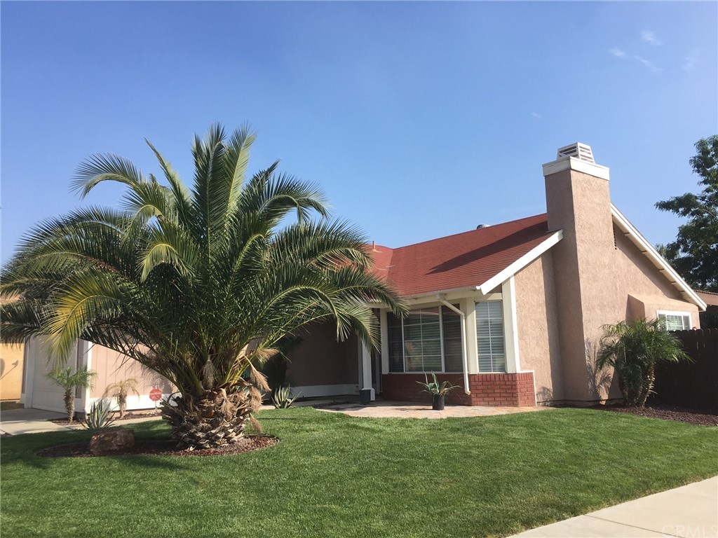 175 Count Turf Court, Perris, CA 92571