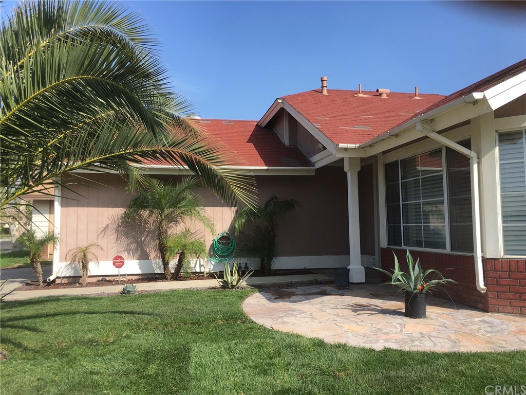 175 Count Turf Court, Perris, CA 92571