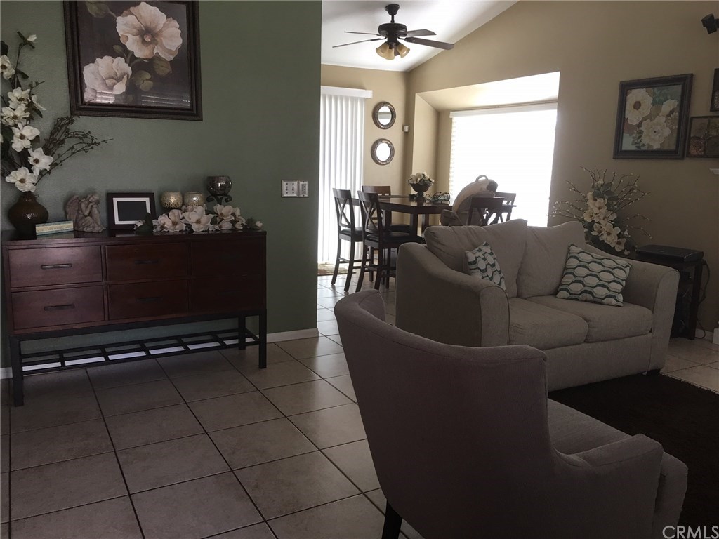 175 Count Turf Court, Perris, CA 92571